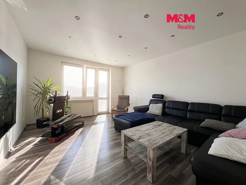 Prodej bytu 3+1, 66 m², Šternberk, ul. Uničovská